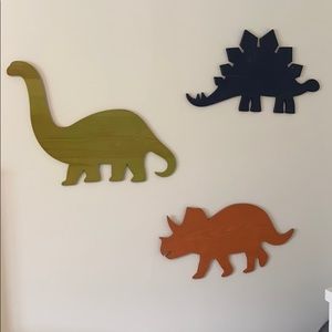 Set of 3 dinosaur wall decor.